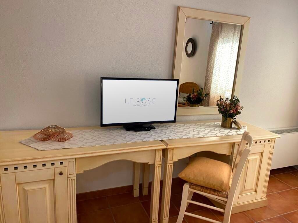 Amareclub Le Rose Hotell San Teodoro  Exteriör bild